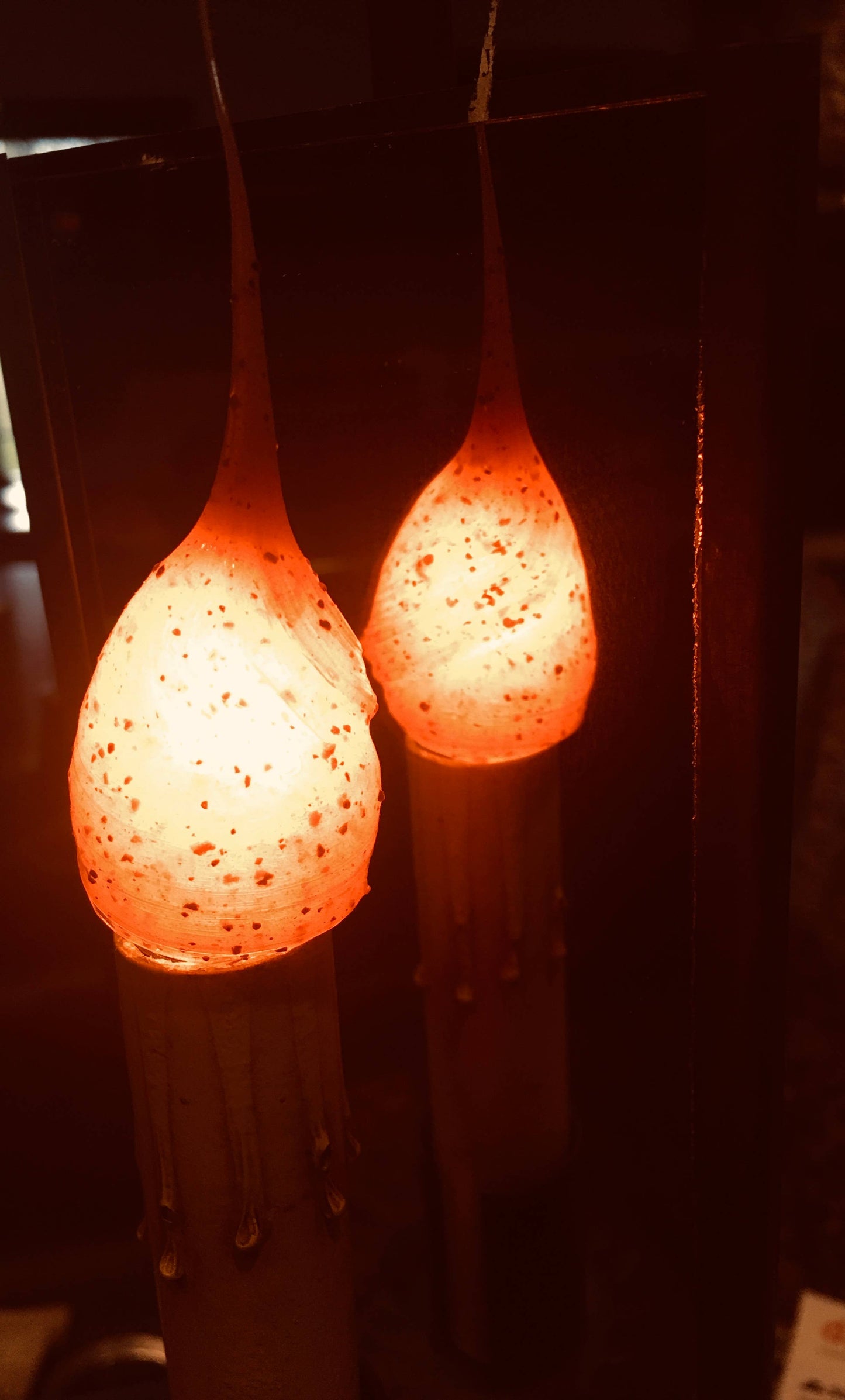 Primitive Grungy light Bulbs