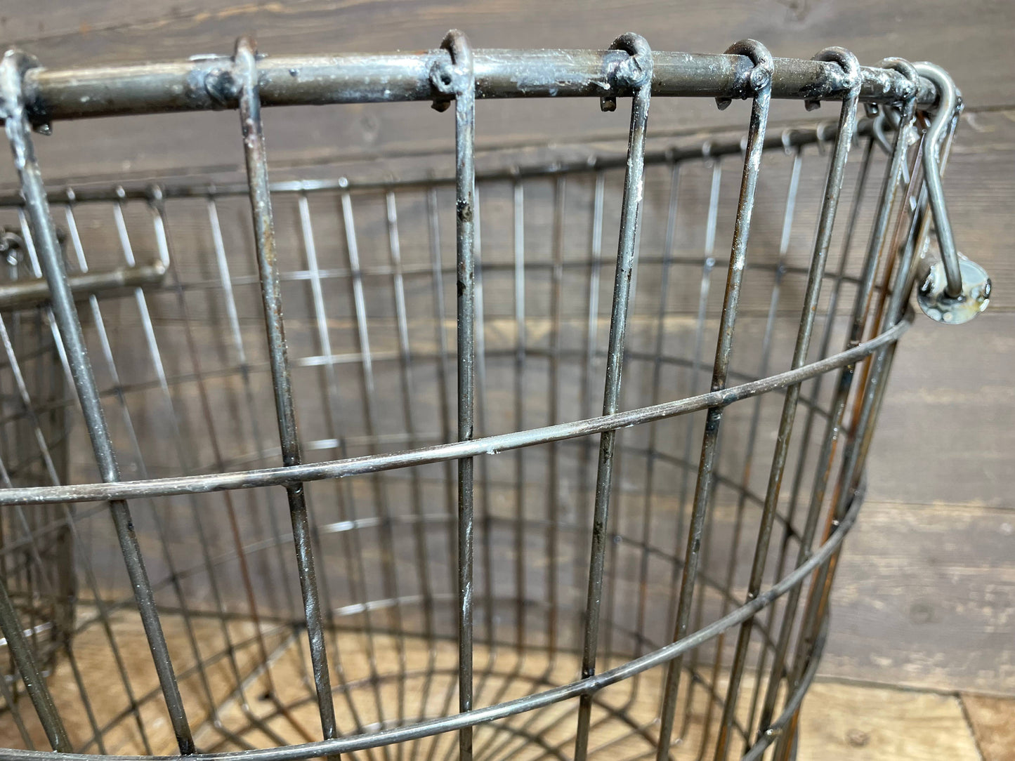 Metal Farmhouse Basket