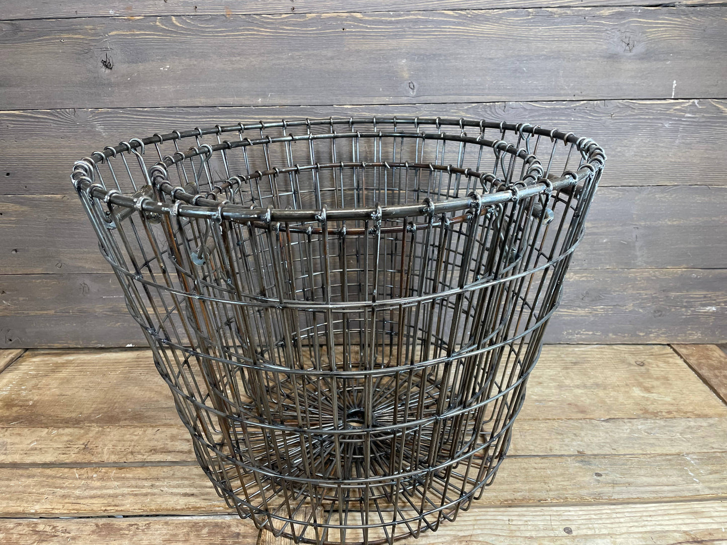 Metal Farmhouse Basket