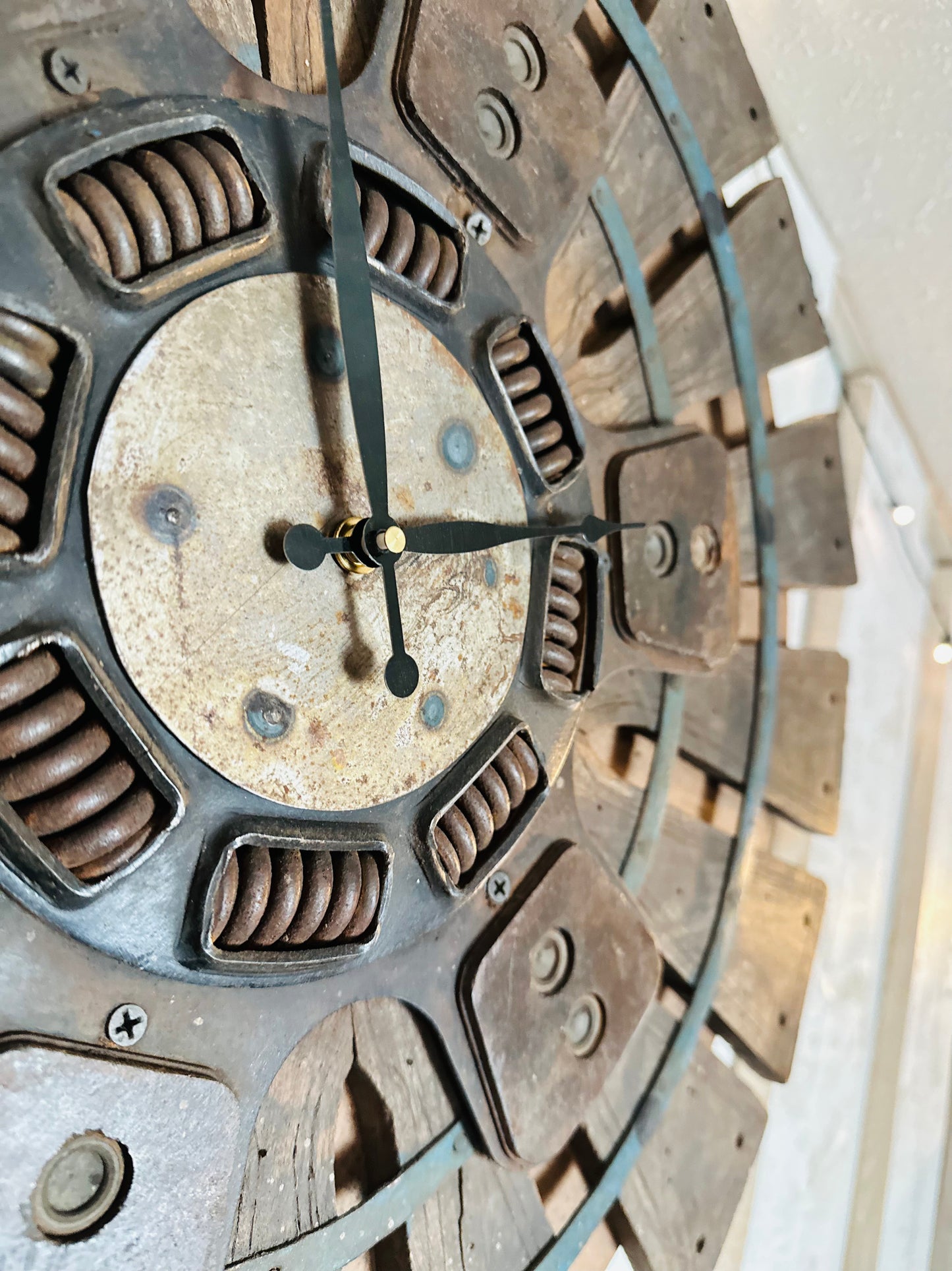 Wooden Spinning Wheel Clock