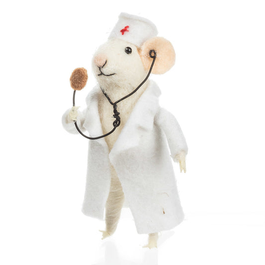 Doctor mouse in lab coat